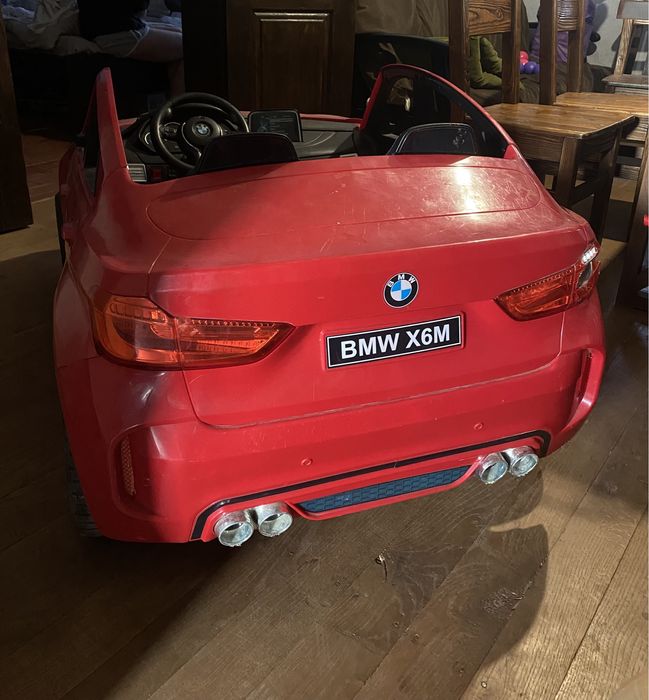 Дитячий електромобіль BMW X6M