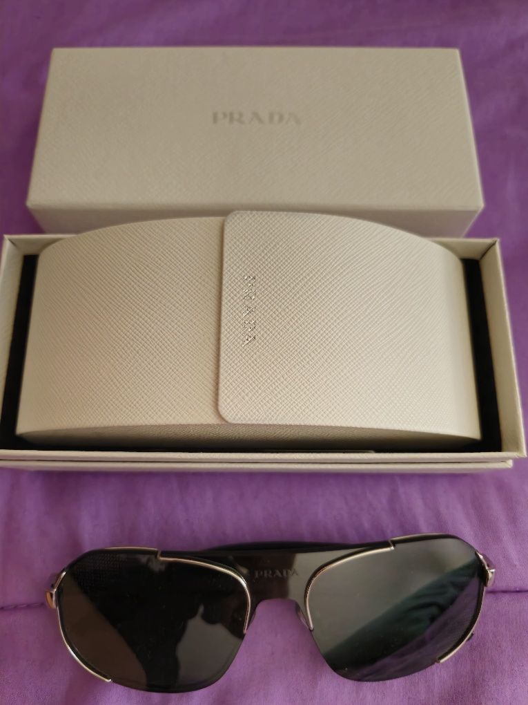 Óculos de sol Prada