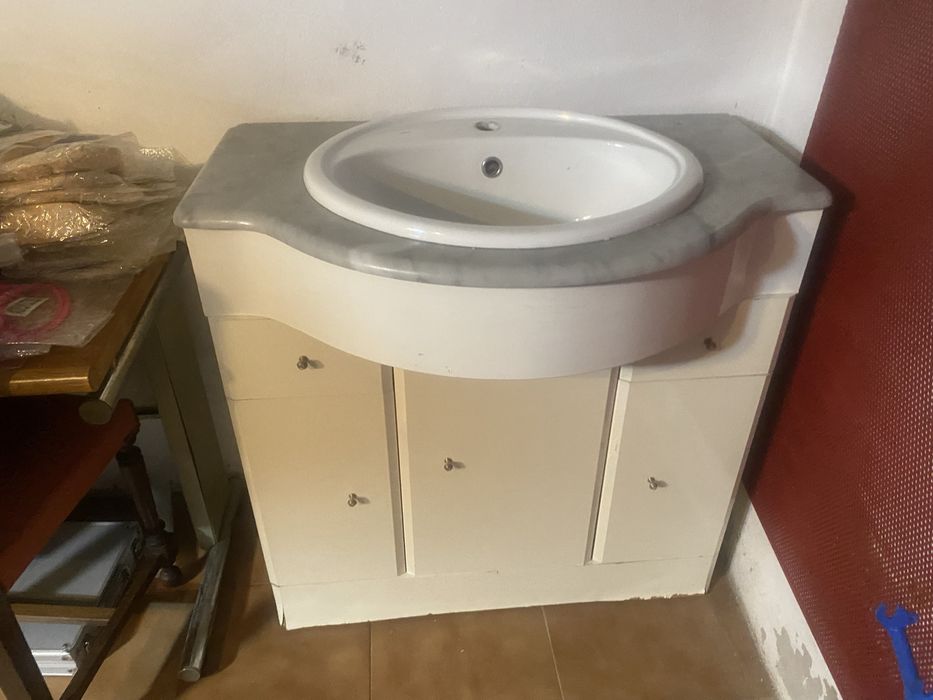 Móvel de casa de banho com lavatório Indusa