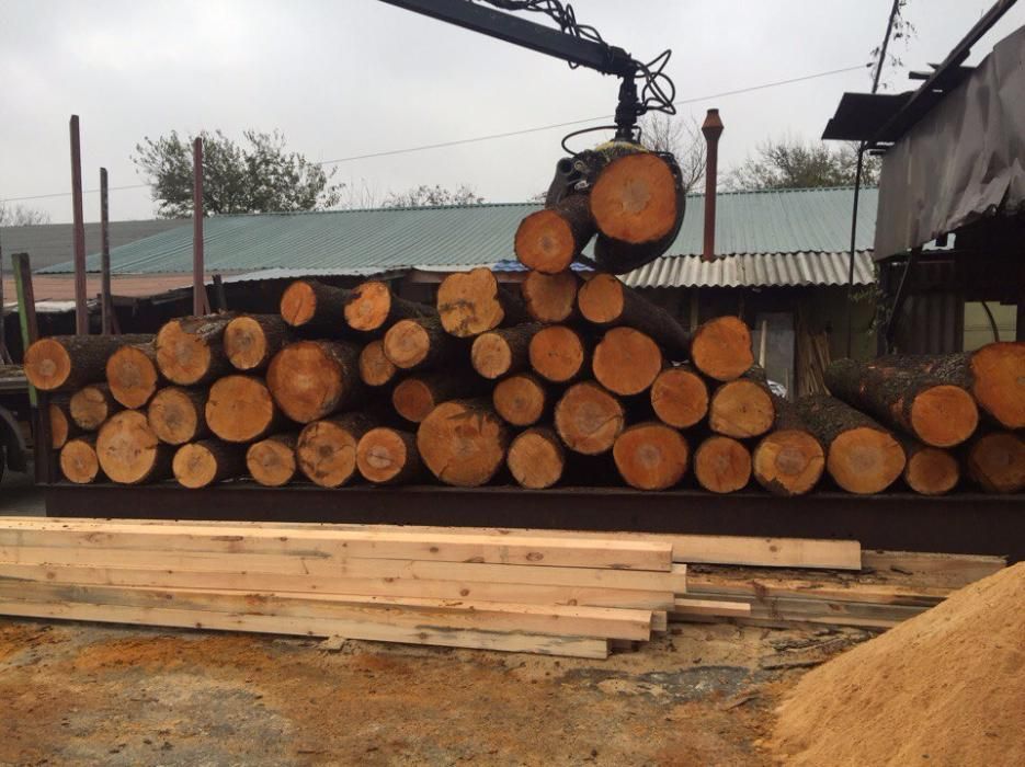 Дошка вільха (необрізна, суха, столярна, 32 мм та 52 мм)