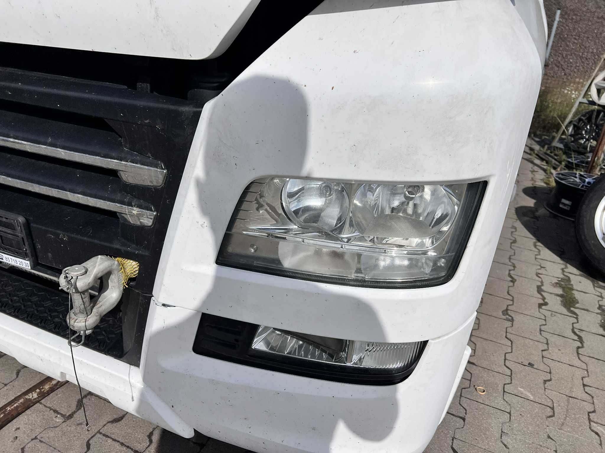 Man TGX LIFT XLX EURO 6 2018r Front Przód kompletny zderzak Lampy