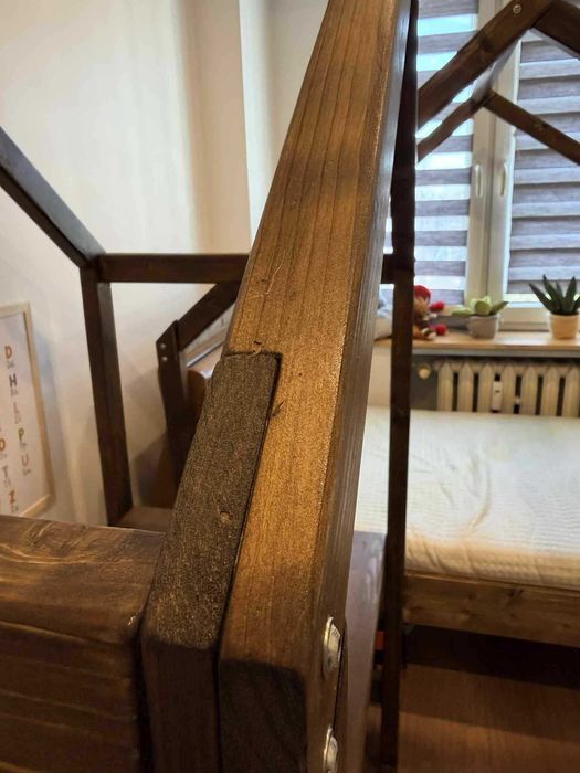 Zestaw mebli dla dzieci domek łóżko i biurko