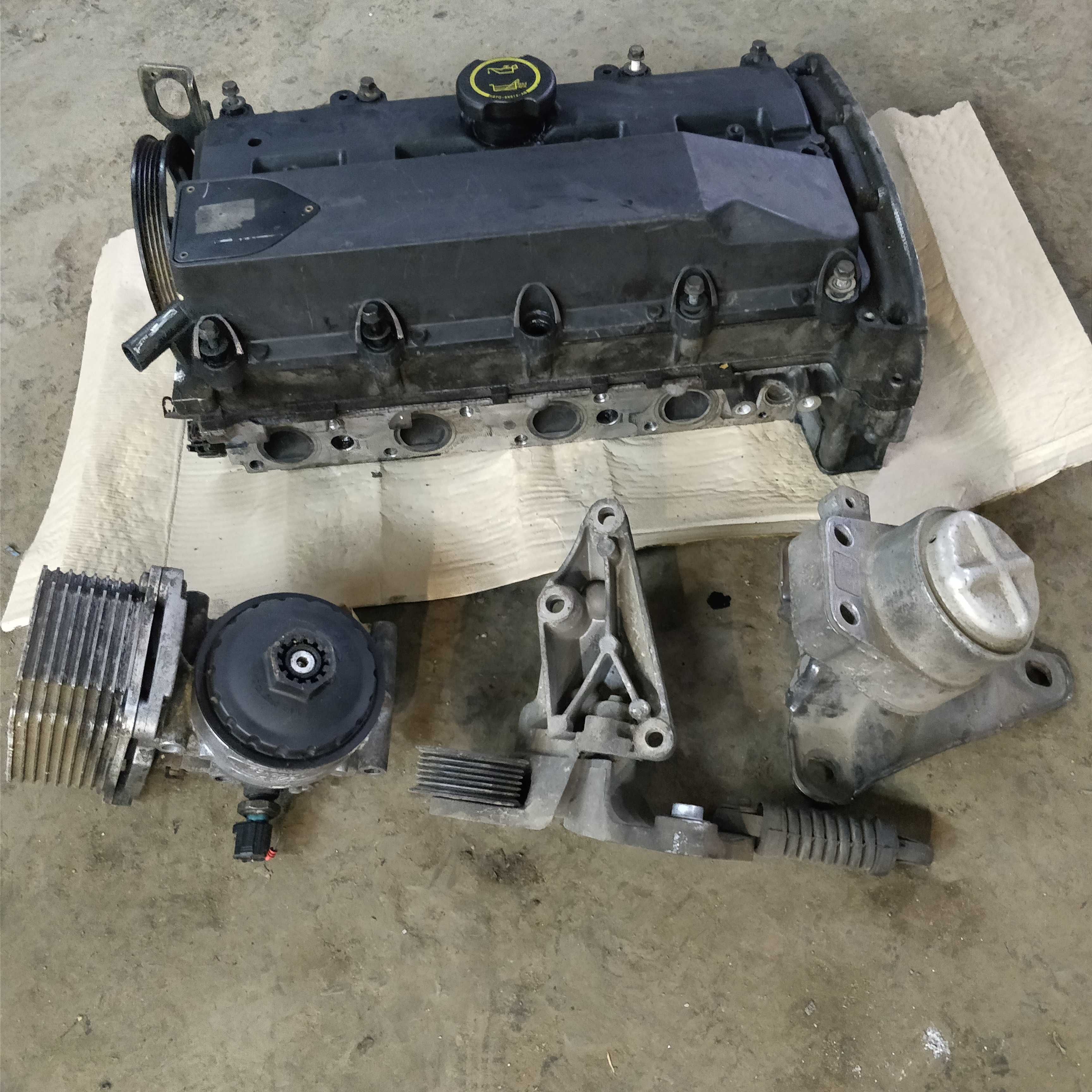 Головка блока циліндрів FORD  TRANZIT MONDEO 2,0. 1C1Q6090AC