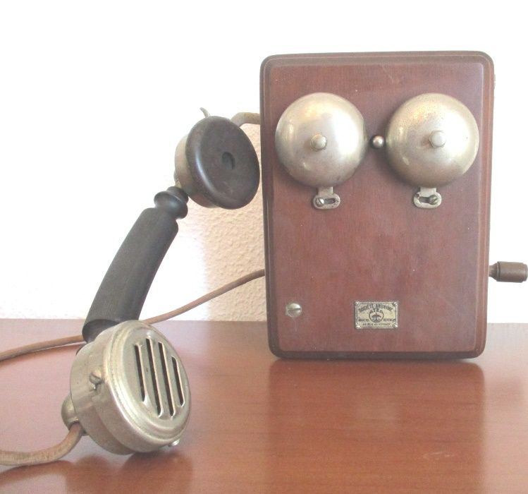 Telefone antigo 1915