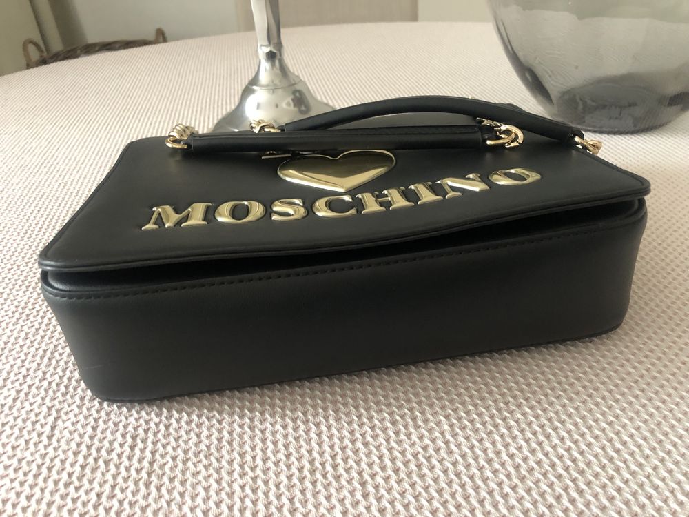 Sprzedsm torebke Moschino