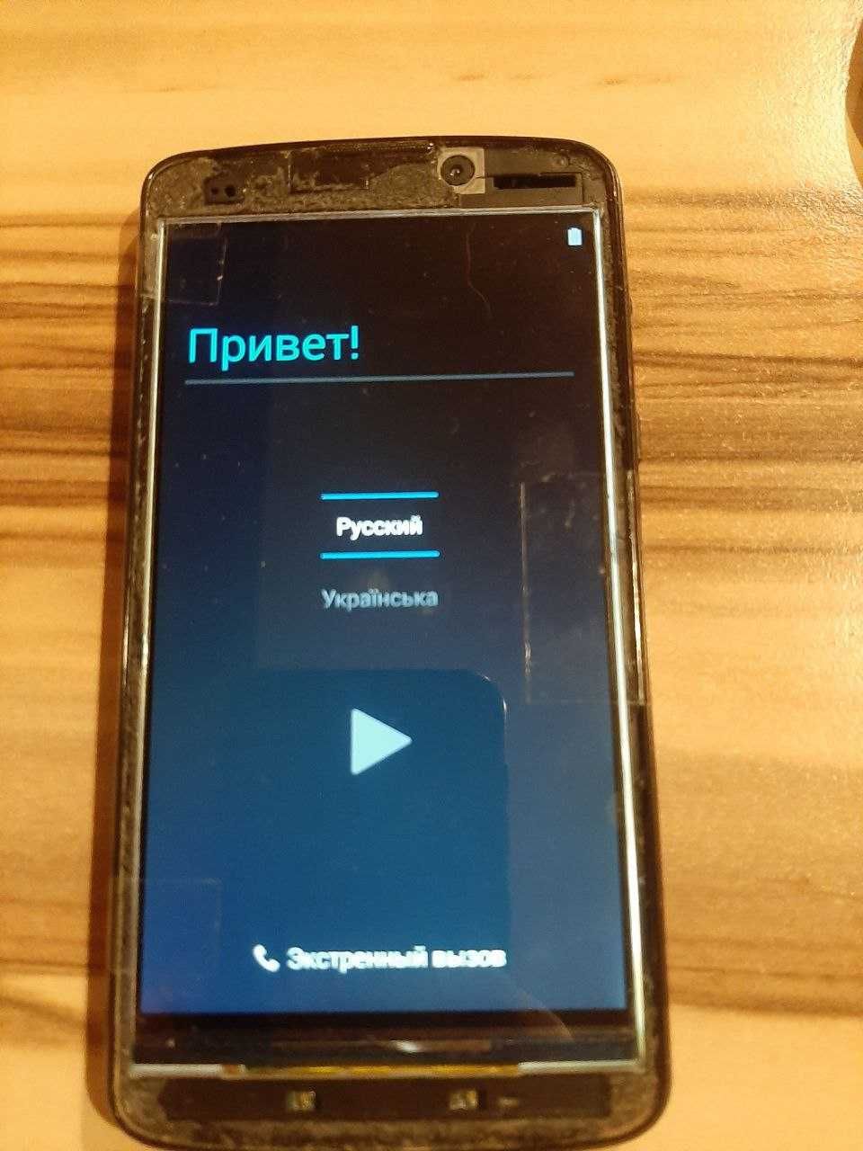 Мобильный телефон Philips Xenium V387 (под ремонт)