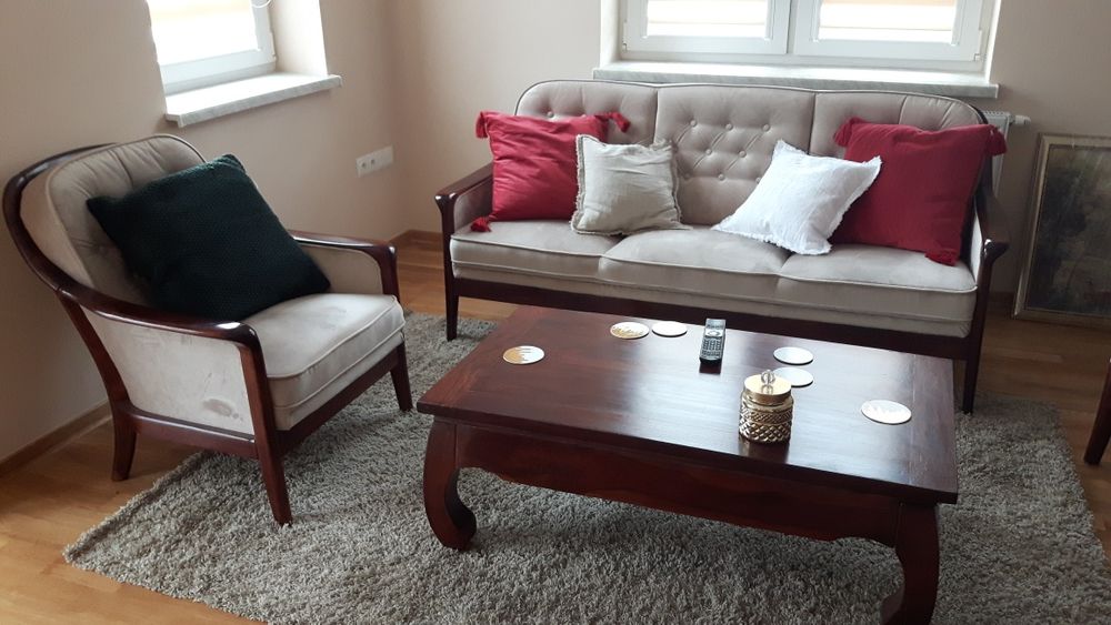 Zestaw mebli kanapa sofa fotele pikowana kolonialne retro drewno