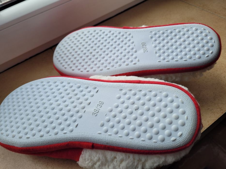 Nowe cieple kapcie damskie 38/39