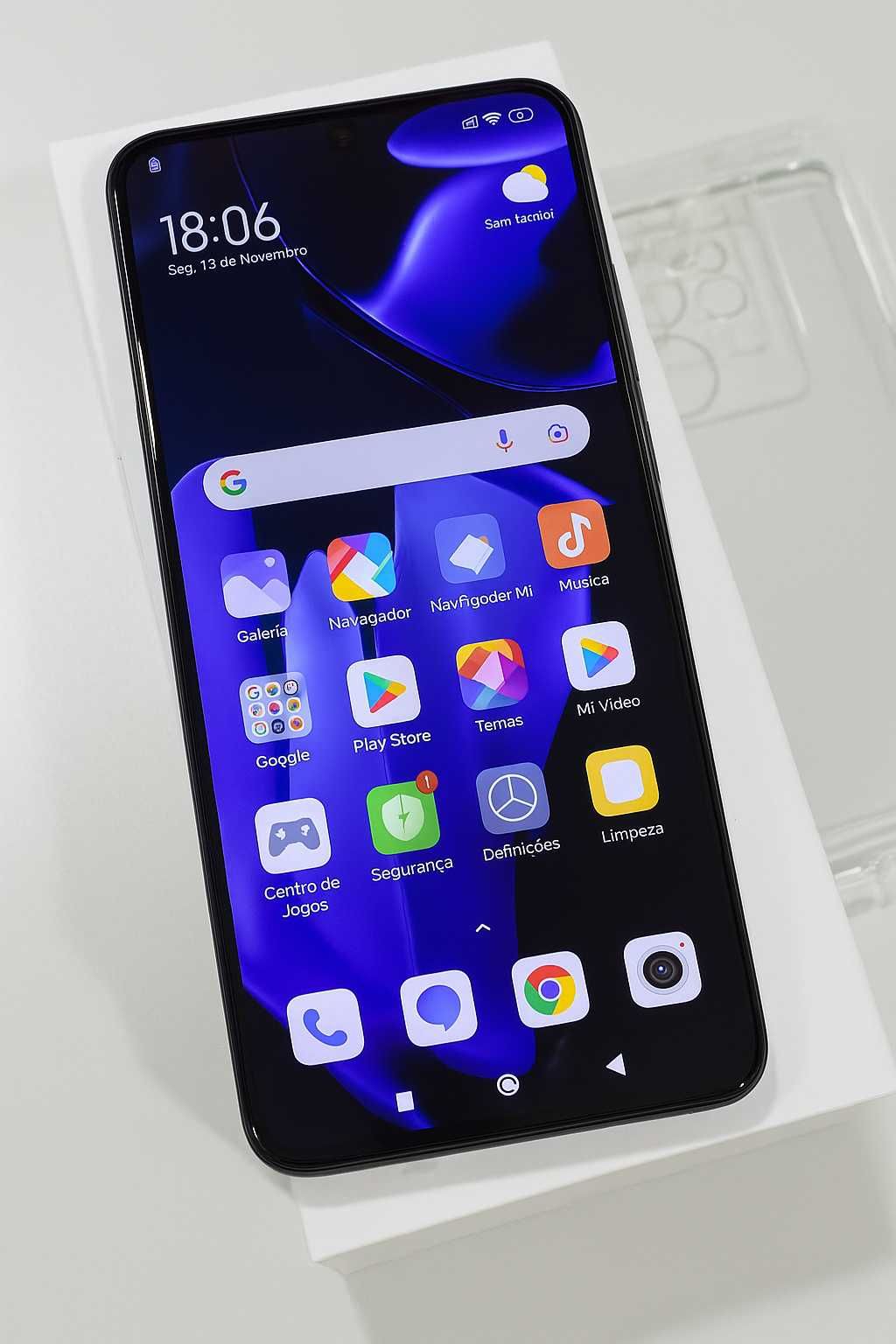 Telemóvel Xiaomi 13T com factura de Novembro 2023