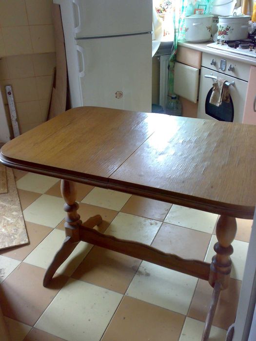 Лродам стол на кухню или гостиную из дуба, отличное состояние - 6400гр