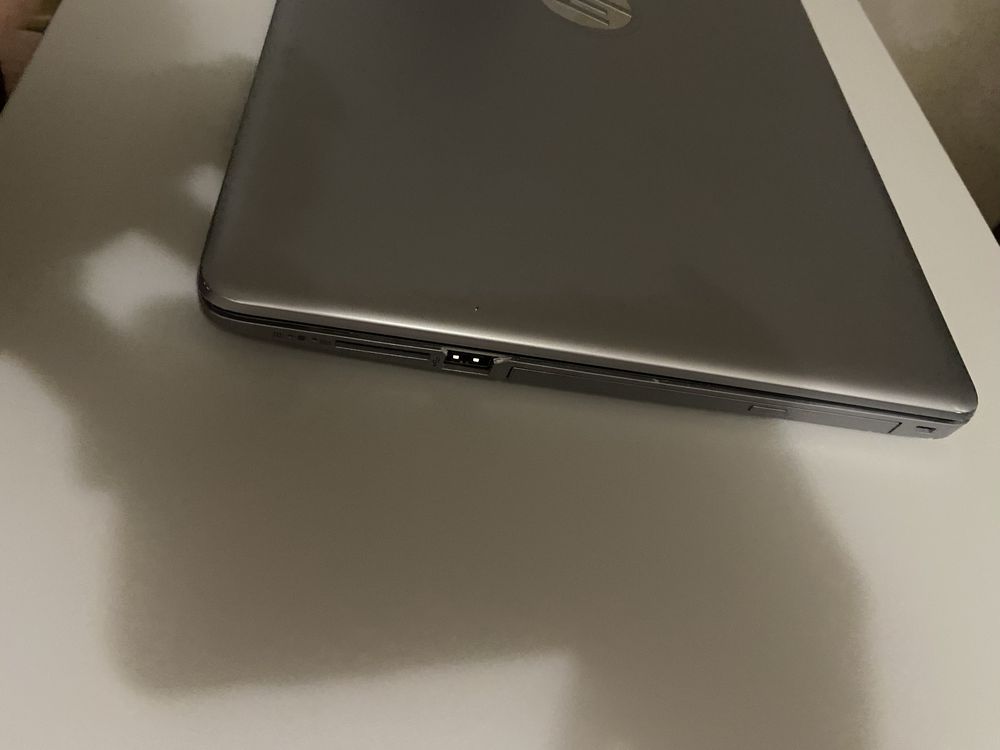 Ноутбук HP-250-G7