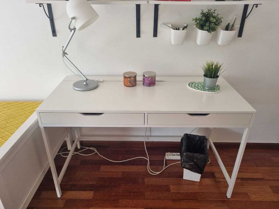 Mobília de quarto solteiro Hemnes Ikea