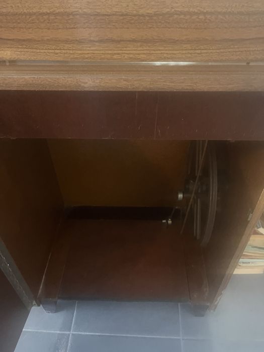 Maquina de costura Singer com móvel