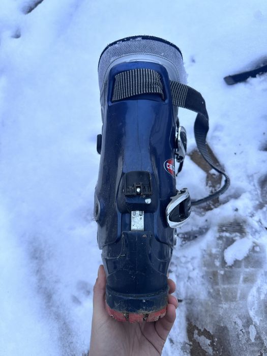 Лижні бути skarpa