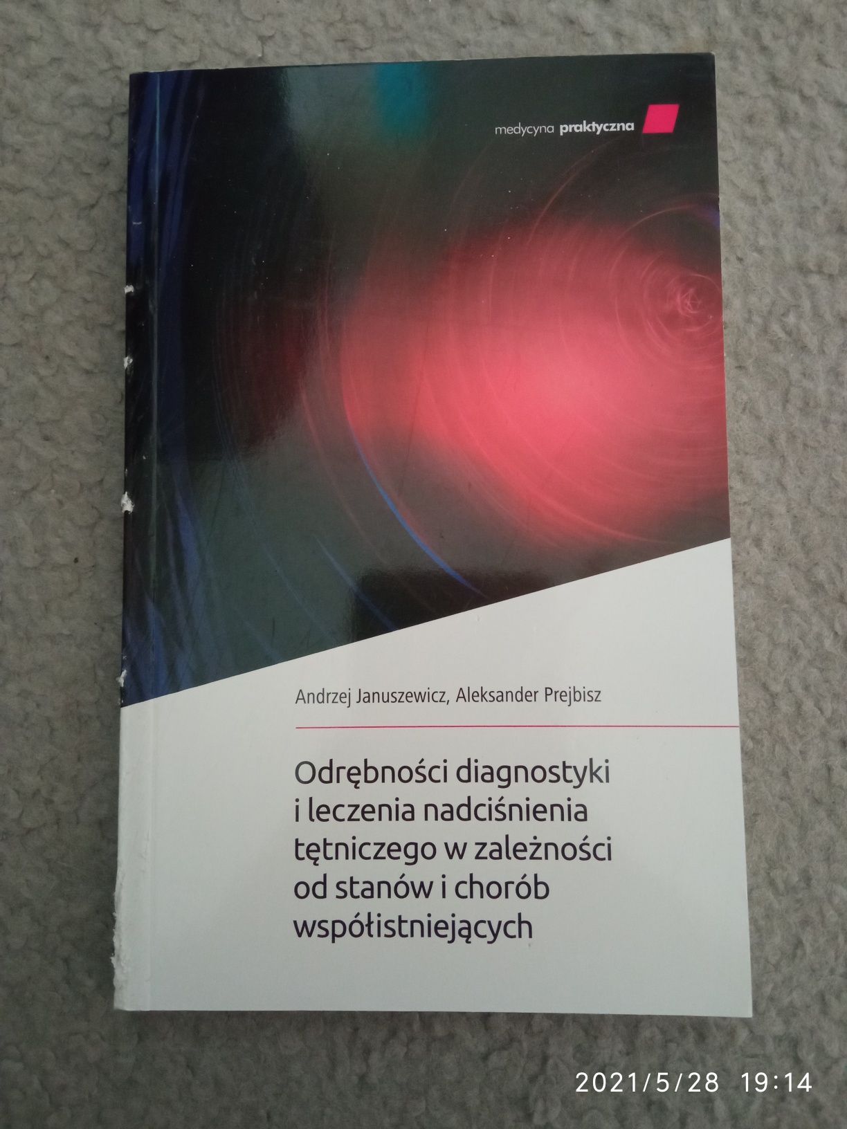 Odrębność diagnostyki i leczenia nadciśnienia tętniczego w zależności