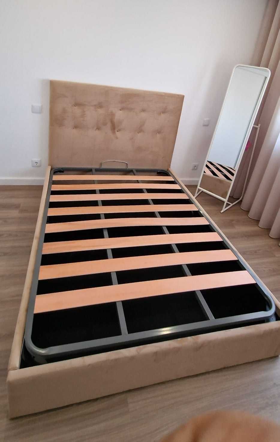 Camas De Casal Estofadas Top de Gama 190x140m Estrado Incluído 199€ !!