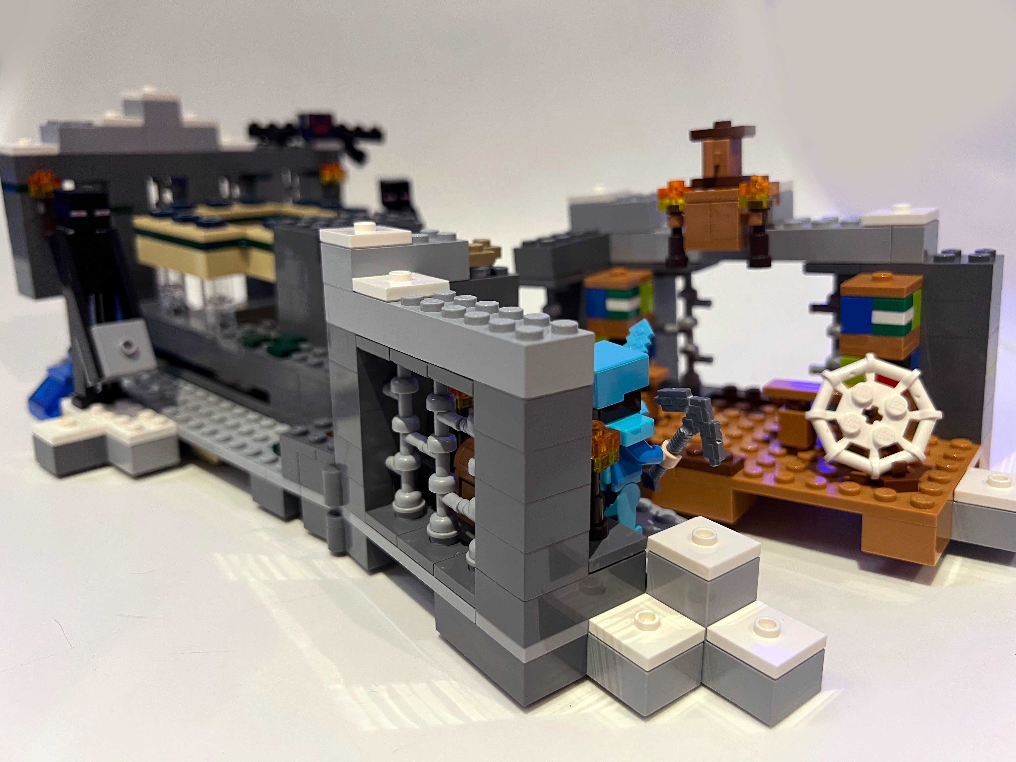 Lego 21124 Minecraft - Portal Kresu - 100%