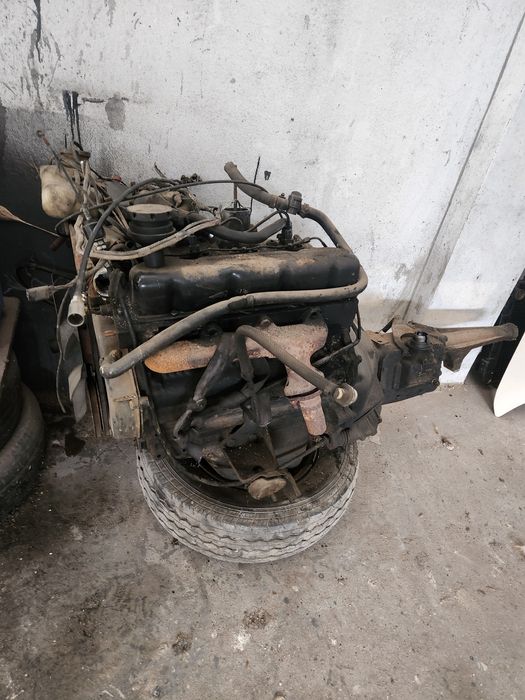 Motor completo ford transit 2.5 D
Tem duas baterias, fez revisão há di