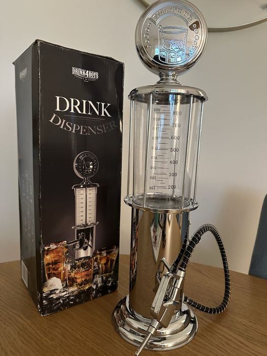 Drink dispenser. Dyspenzer do whisky