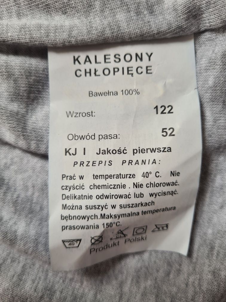 Kalesony chłopięce, nowe, rozm. 122.