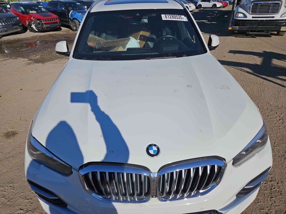 В дорозі BMW X5 01/2020 США