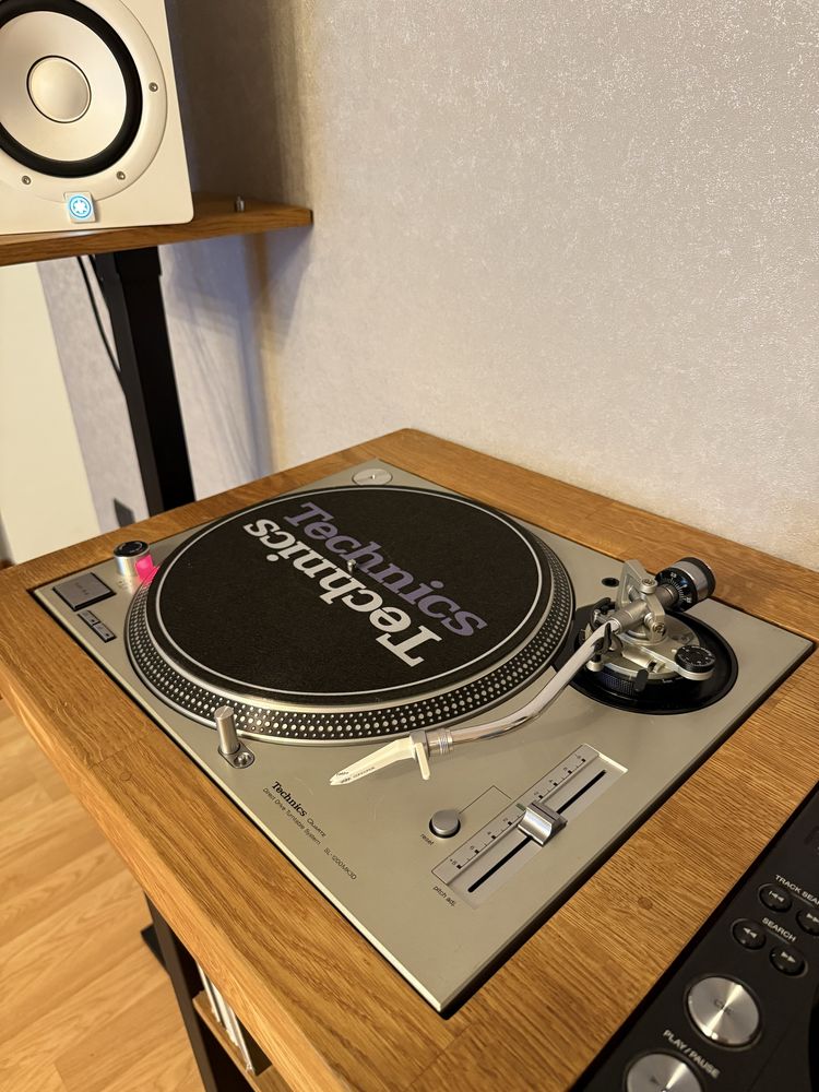 Вініловий програвач Technics SL-1200MK3D