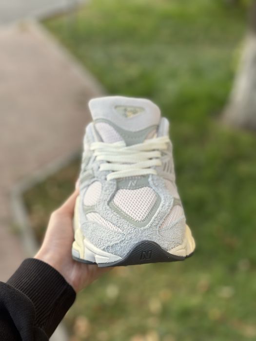 37 40 Жіночі замшеві кросівки New Banalce 9060 light grey сірі легкі