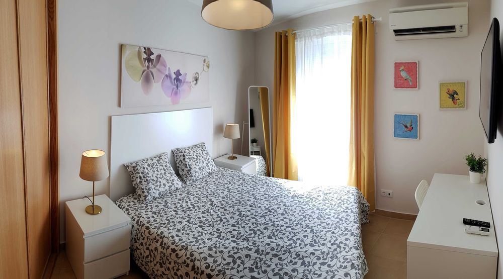 T1 qs novo totalmente mobilado no centro Fundão