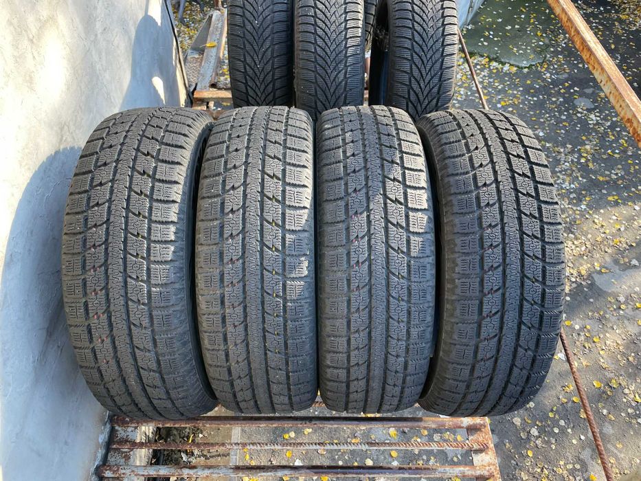 Зимові шини Toyo Observe Garit GSi5 225/60 R18 100T