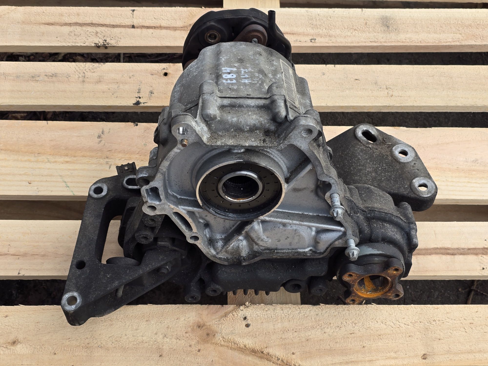 Роздаточна коробка АТС 350 БМВ E84 F10 F11 F01 F02 F06 F07
Е84 F10 F11