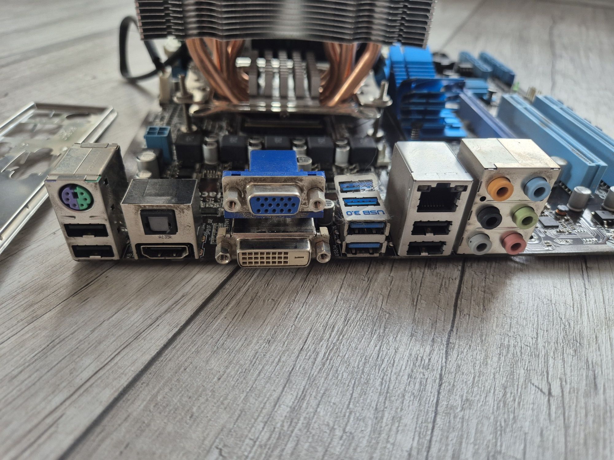 Płyta główna z procesorem i pamięcią AMD 2.8GHz/8GBRAM
