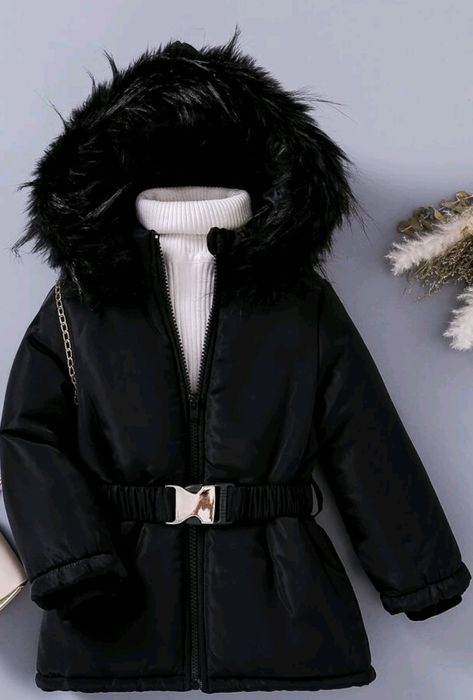 Quispo com pelo criança 4 anos ate 7 anos no máximo