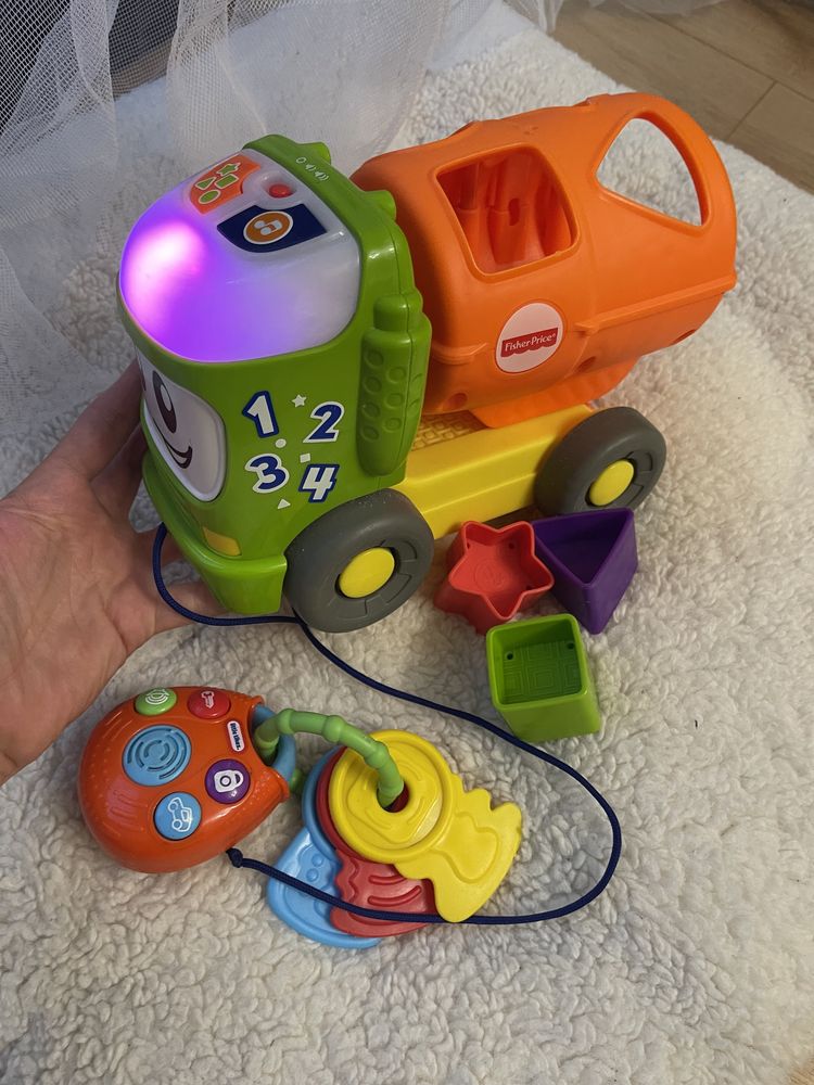 Ciężarówka sorter Fisher Price + gratis kluczyki little tikes