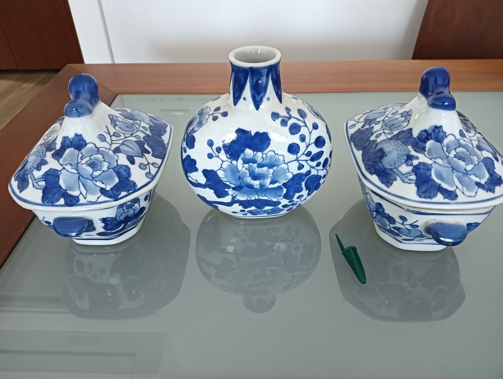 Conjunto antigo 3 peças cerâmica/porcelana Excelente qualidade