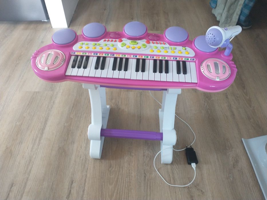 Pianinko z mikrofonem