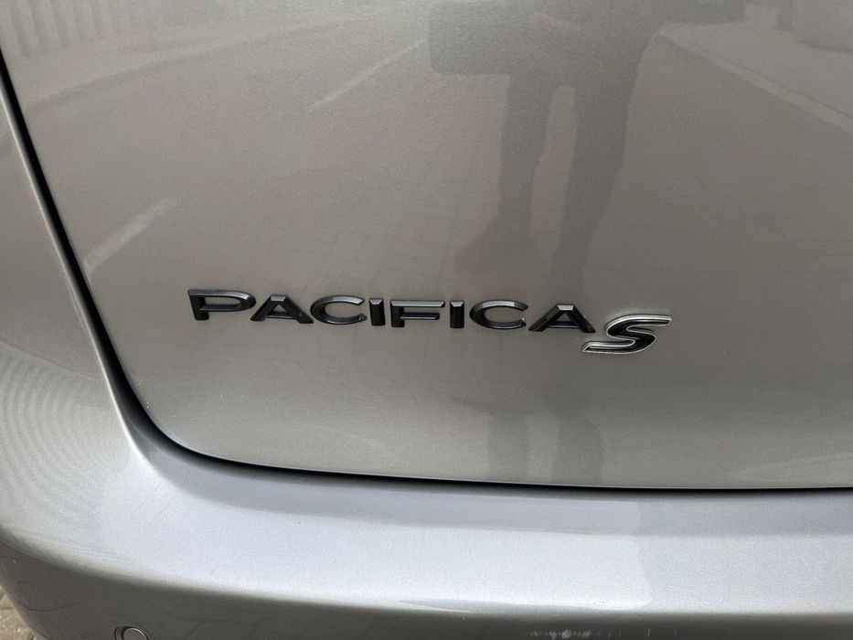 Chrysler Pacifica TOURING L AWD Vat23% Leasing