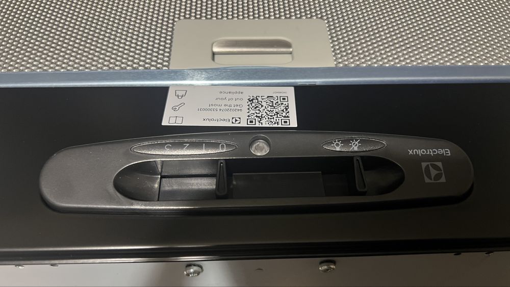 Витяжка Electrolux LFG525K нова