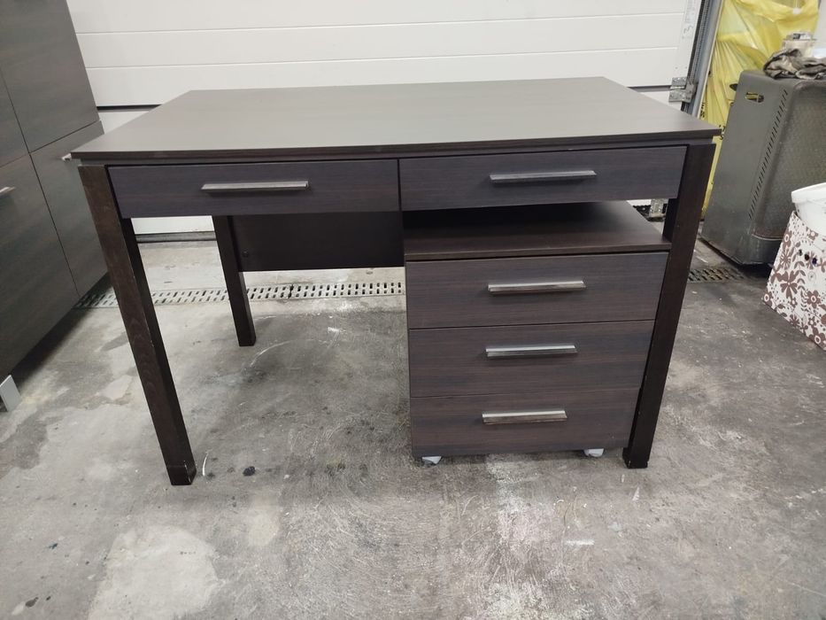 Zestaw mebli Wenge (biurko, komoda, szafka)