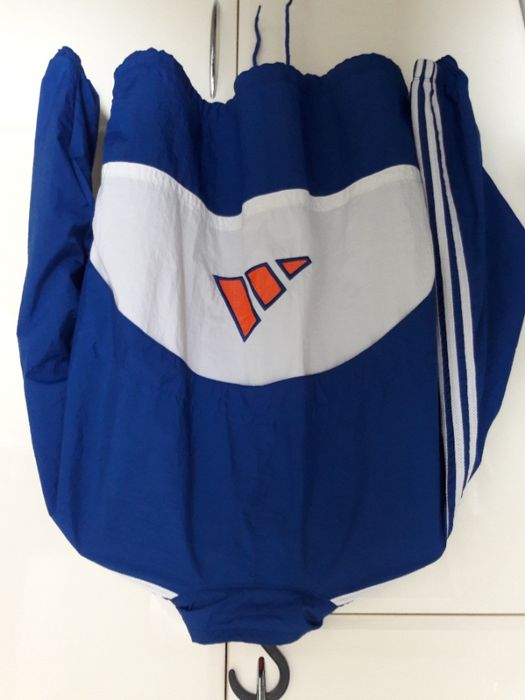 Corta vento Adidas
