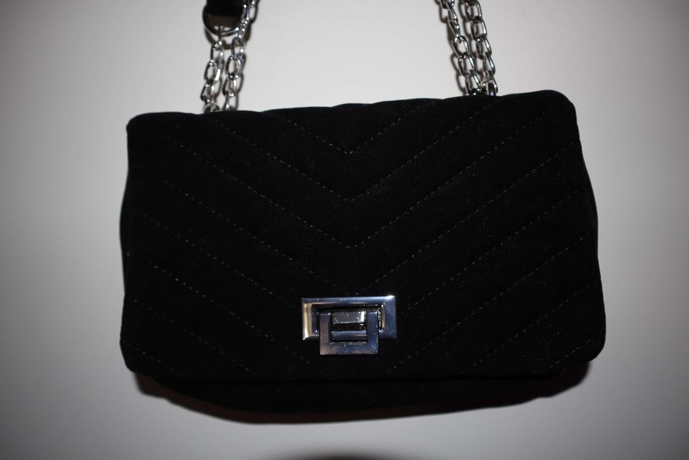 Vendo bolsa preta