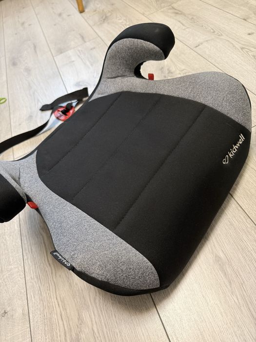 Бустер від 15 до 36 кг