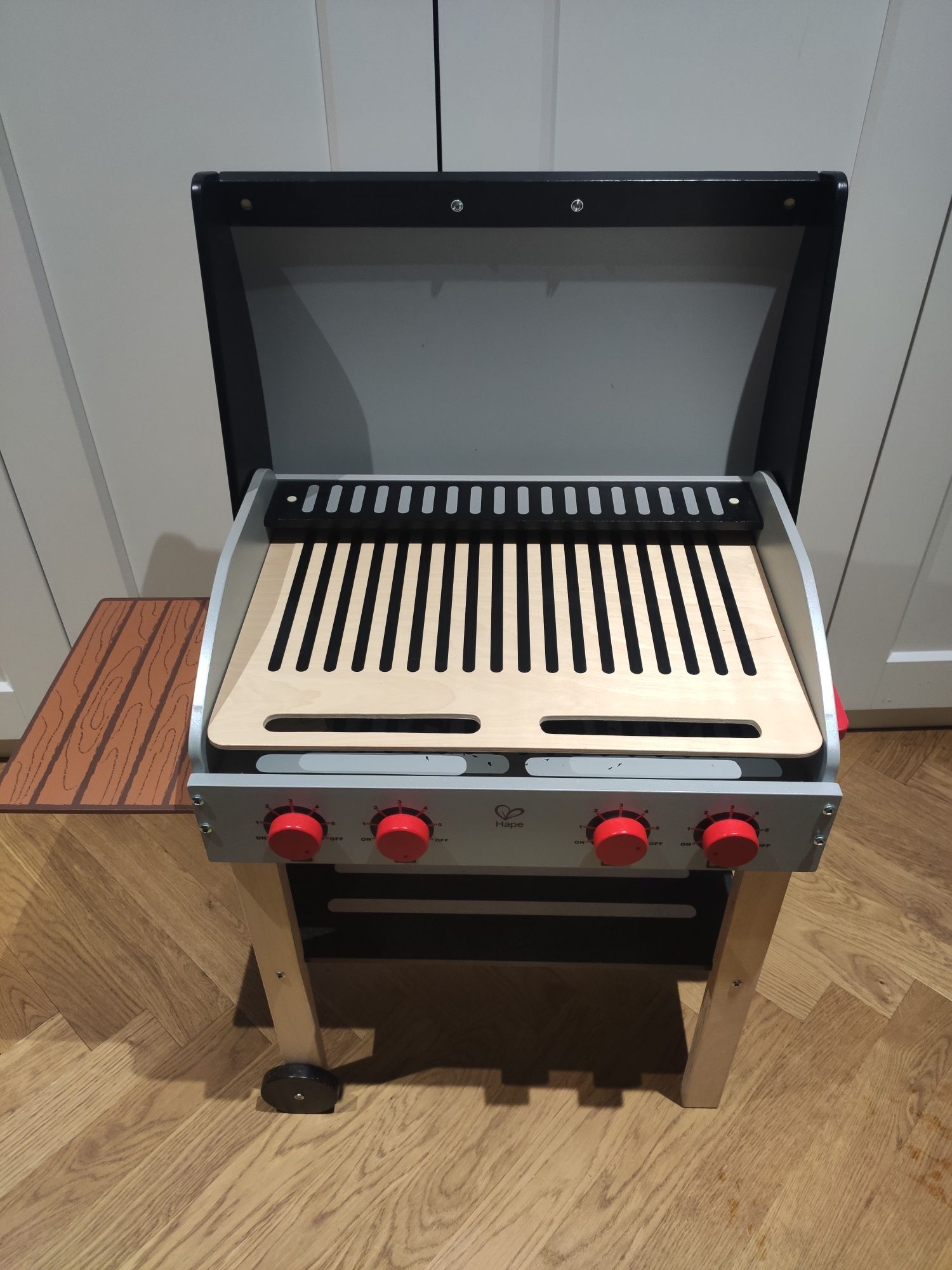 Grill Hape jak Janod, drewniana zabawka, kuchnia, 50% ceny, stan bdb