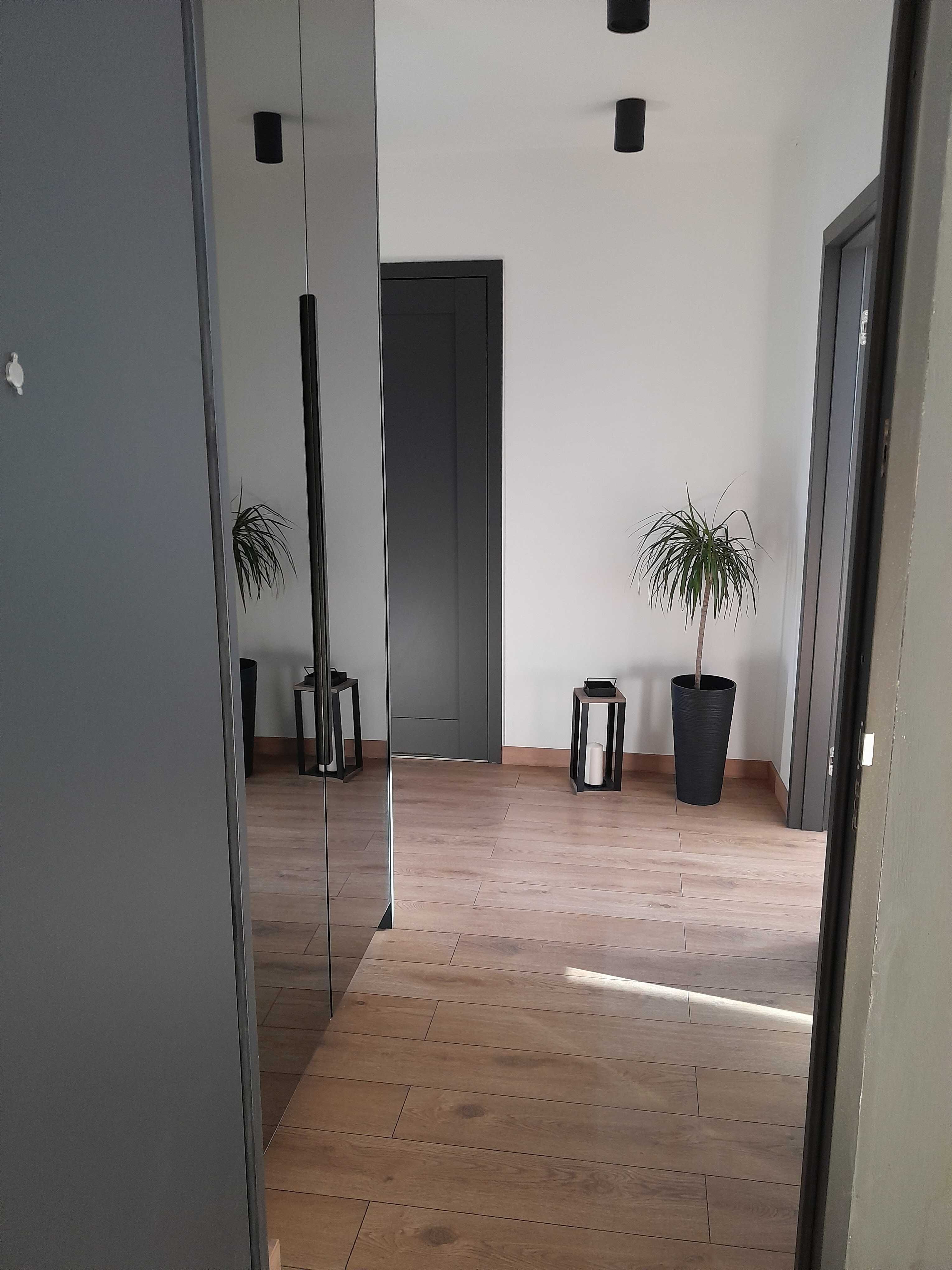 Sprzedam ustawne mieszkanie (51m2), dwa pokoje z kuchnią