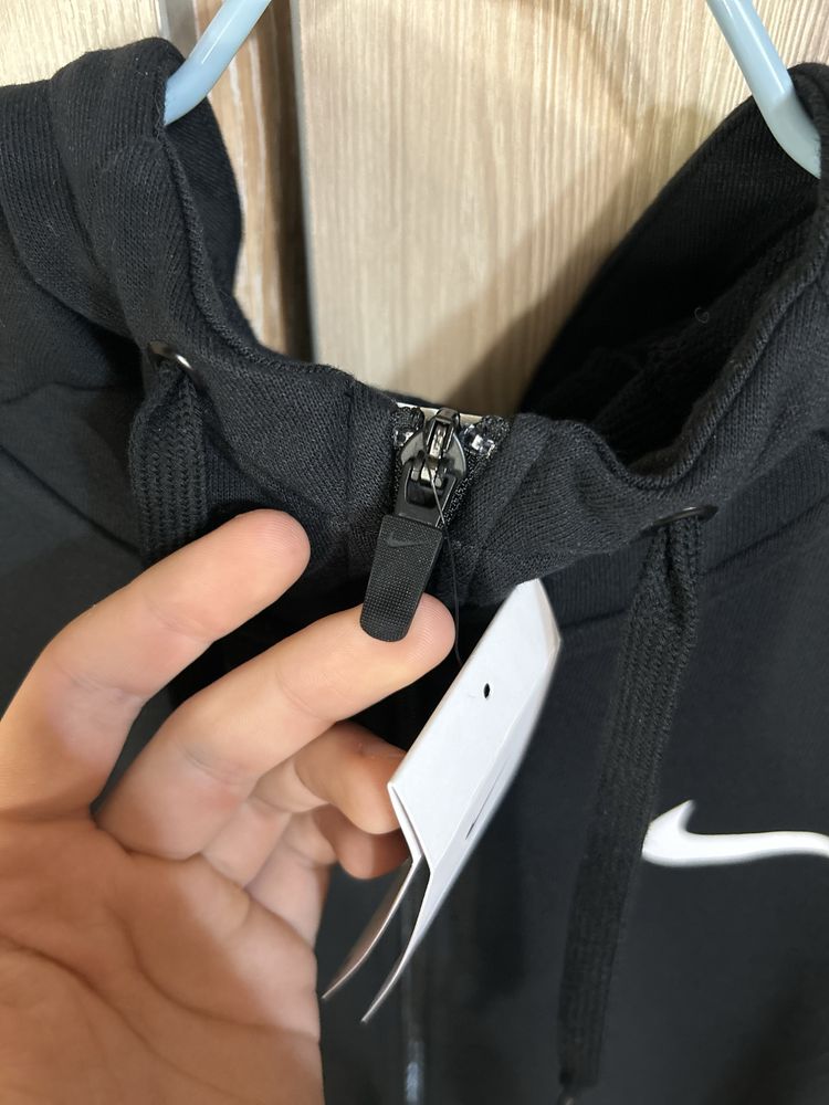 Зіп-худі Nike Dri-Fit Mens Full-Zip Training Hoodie Black CJ4317-010