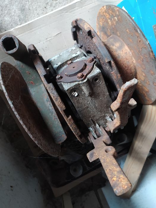 Продам лебідку бувши у використанні