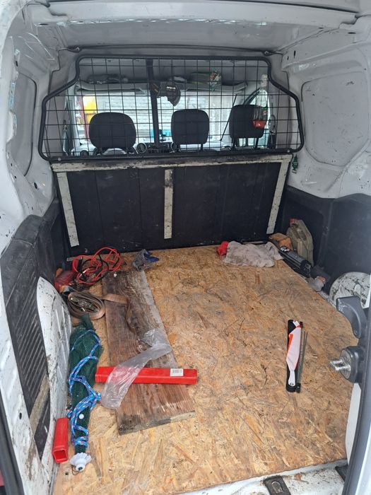 Peugeot partner 1.6 hdi vat1 Diesel uszkodzony