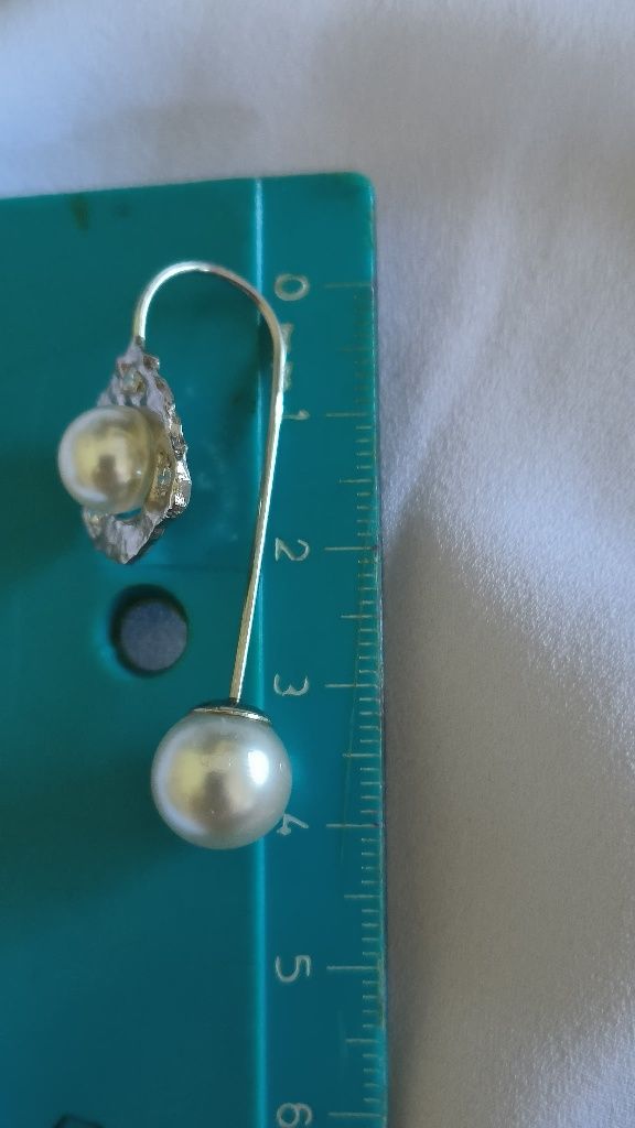 Brincos em prata com pérola e zirconias