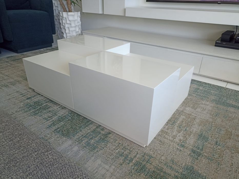 Mesa de centro em madeira