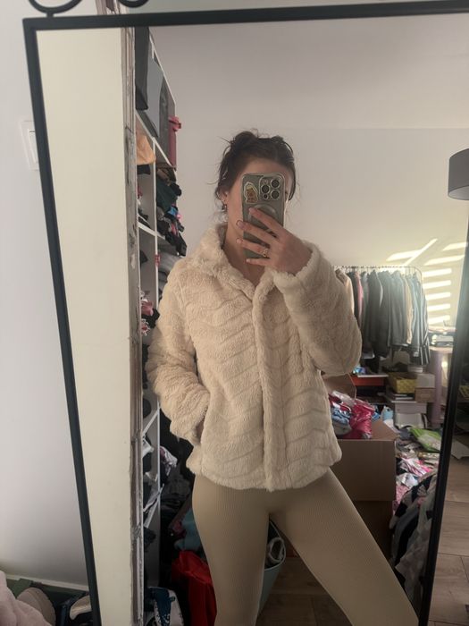 Kurtka kremowa miś milutka Vila