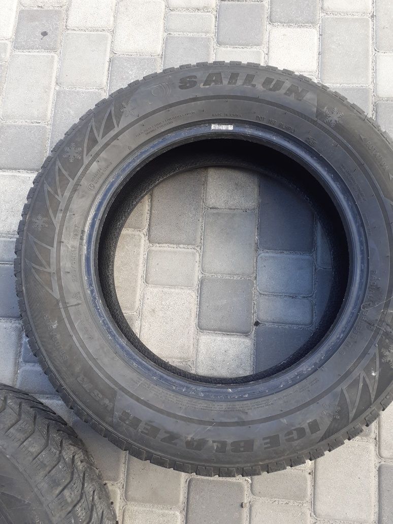 Зимняя резина б/у 225/65R17